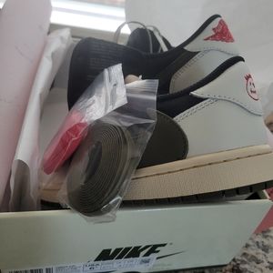 Travis scott air jordan